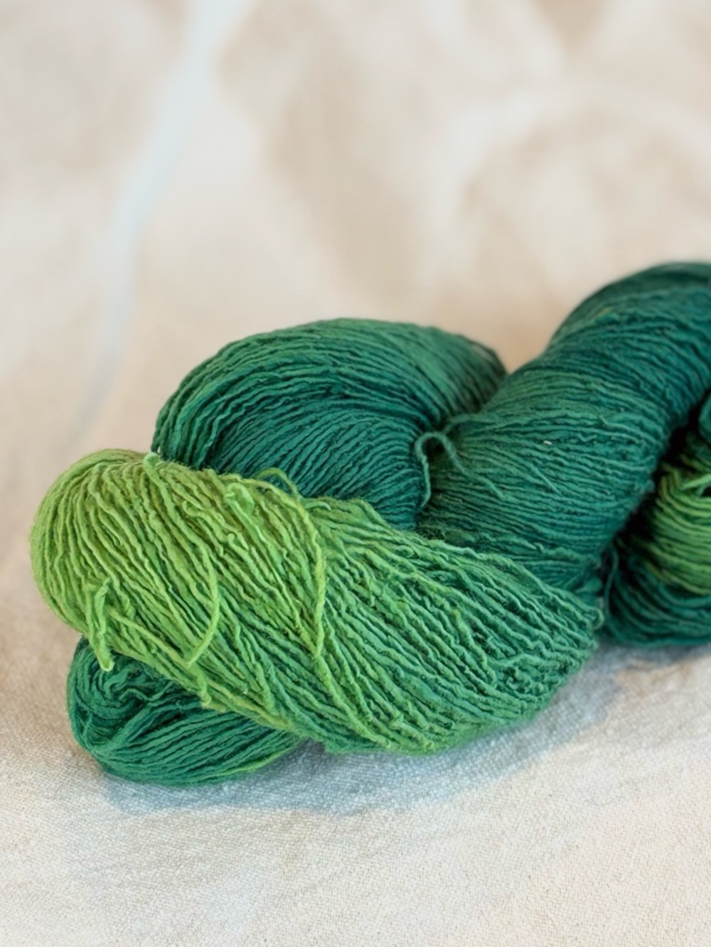 indie hand dyed green gradient skein lace wool emerald chartreuse nwot - Picture 3 of 5